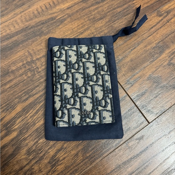 Dior Vertical Bifold Card Holder - Picture 1 of 8